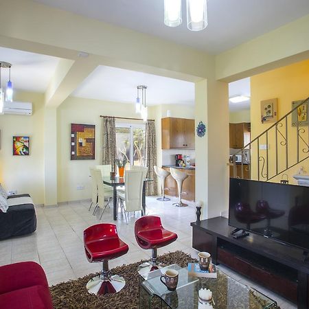 Ayia Napa Tropical Beach Villa エクステリア 写真