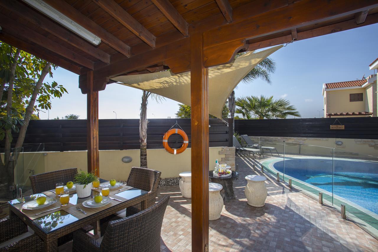 Ayia Napa Tropical Beach Villa エクステリア 写真