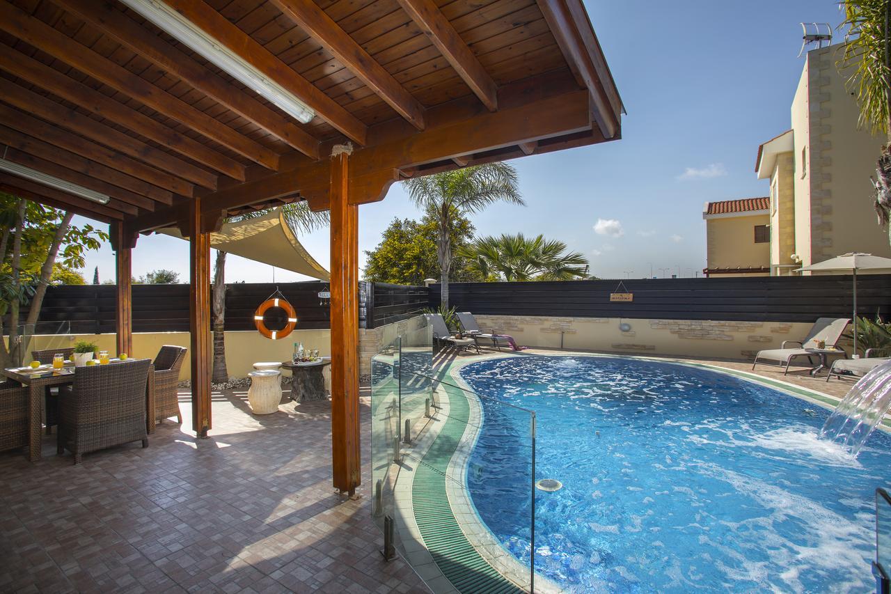 Ayia Napa Tropical Beach Villa エクステリア 写真