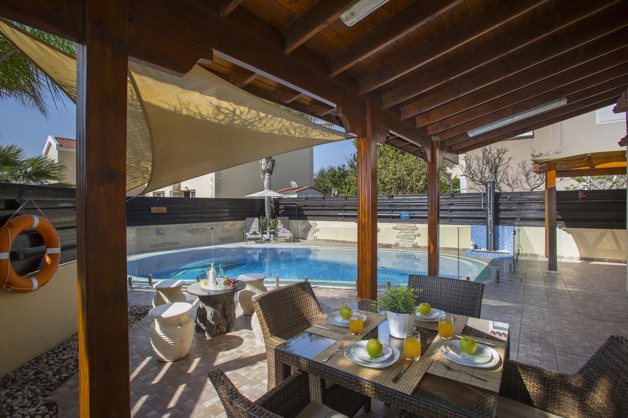 Ayia Napa Tropical Beach Villa エクステリア 写真