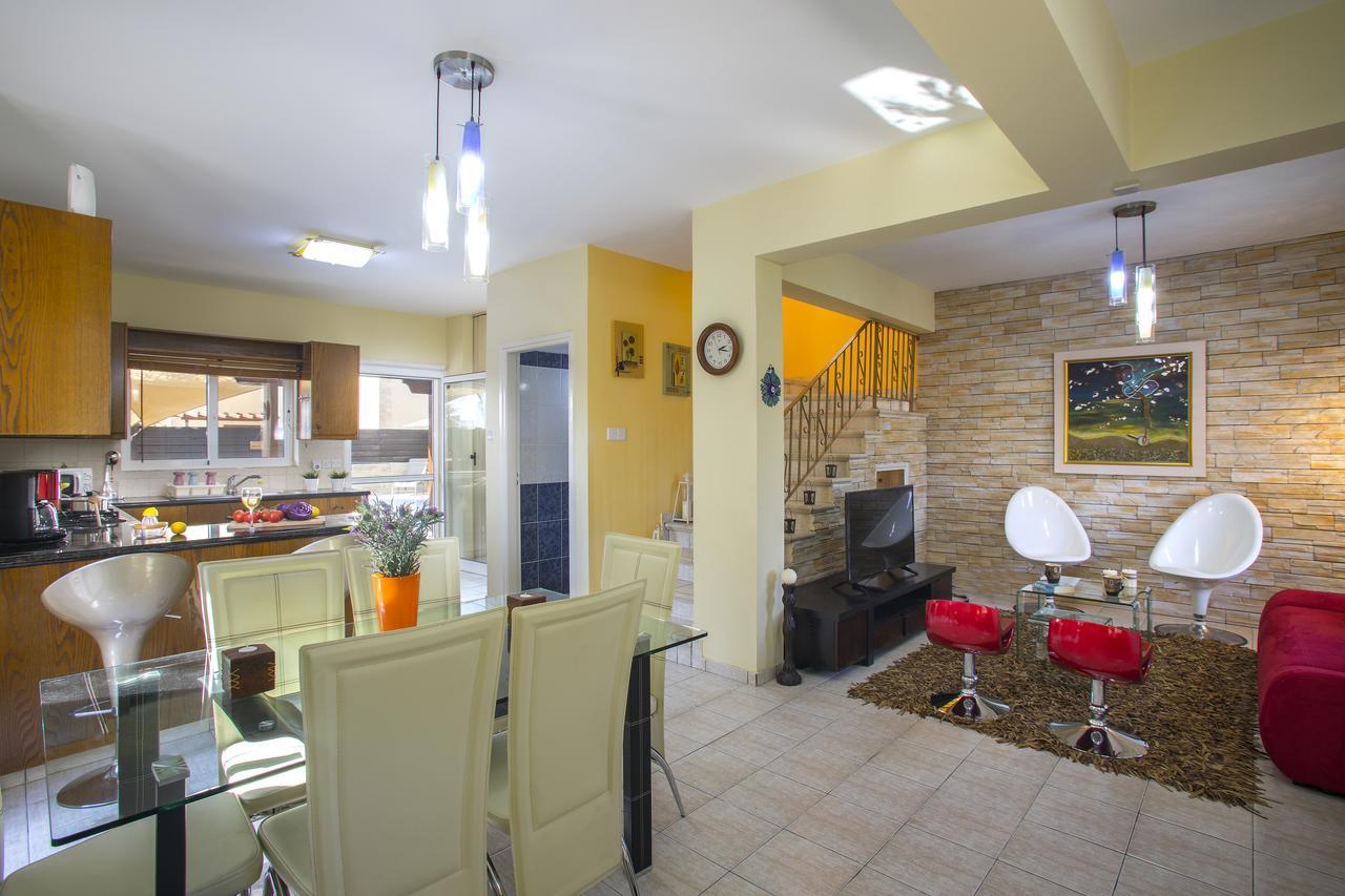 Ayia Napa Tropical Beach Villa エクステリア 写真