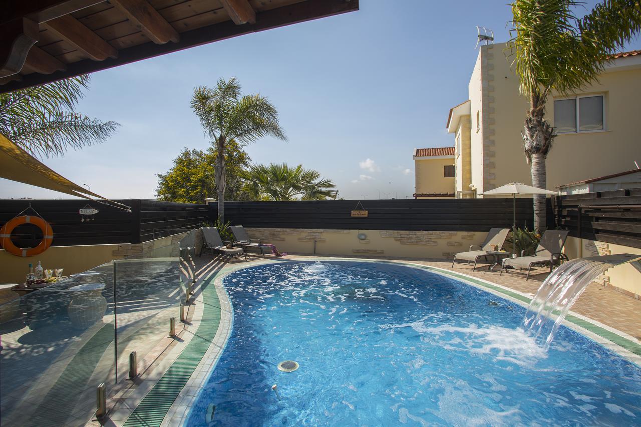 Ayia Napa Tropical Beach Villa エクステリア 写真