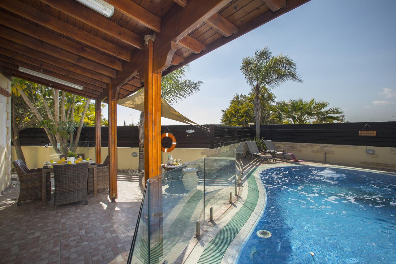 Ayia Napa Tropical Beach Villa エクステリア 写真