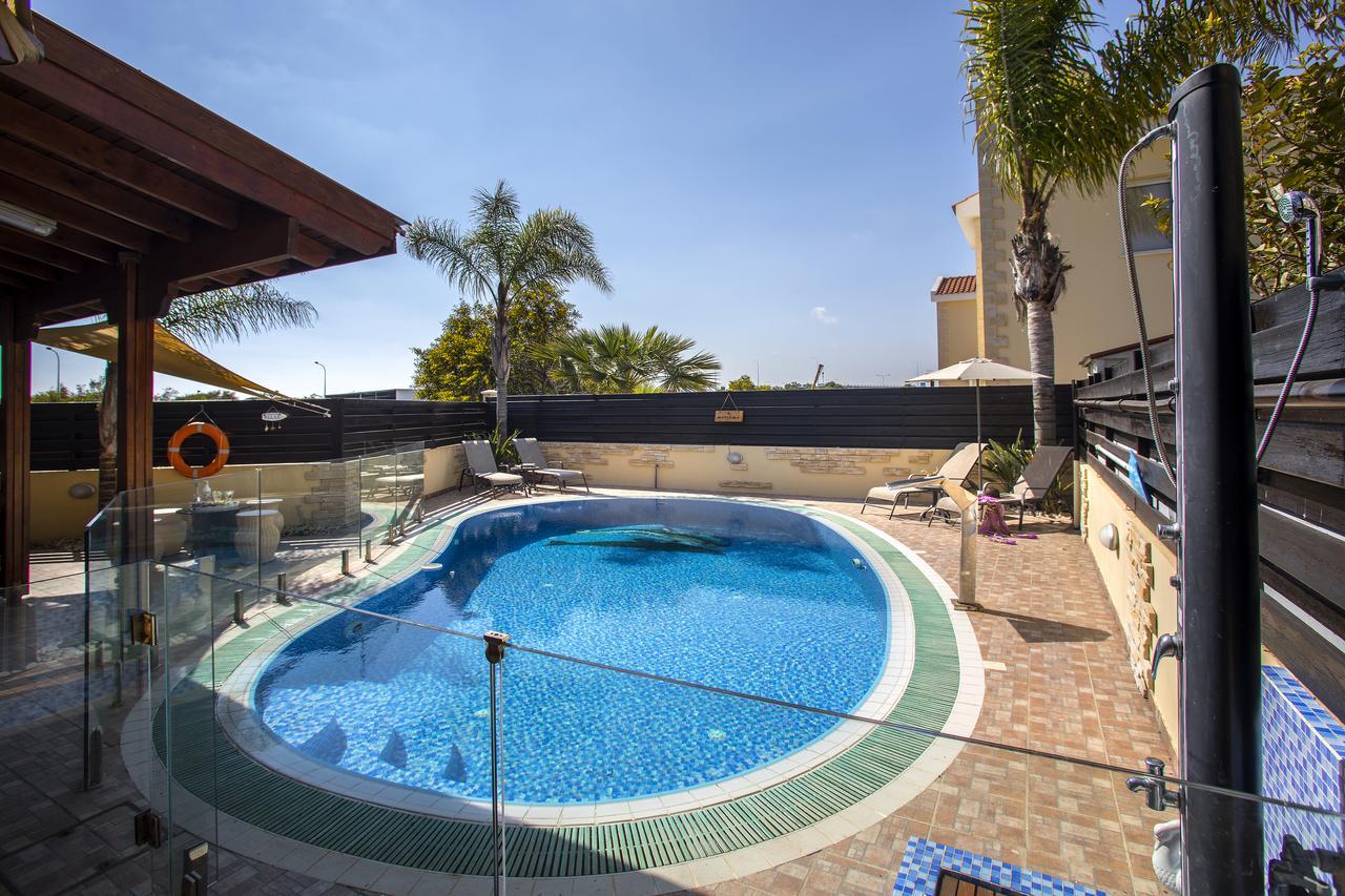 Ayia Napa Tropical Beach Villa エクステリア 写真
