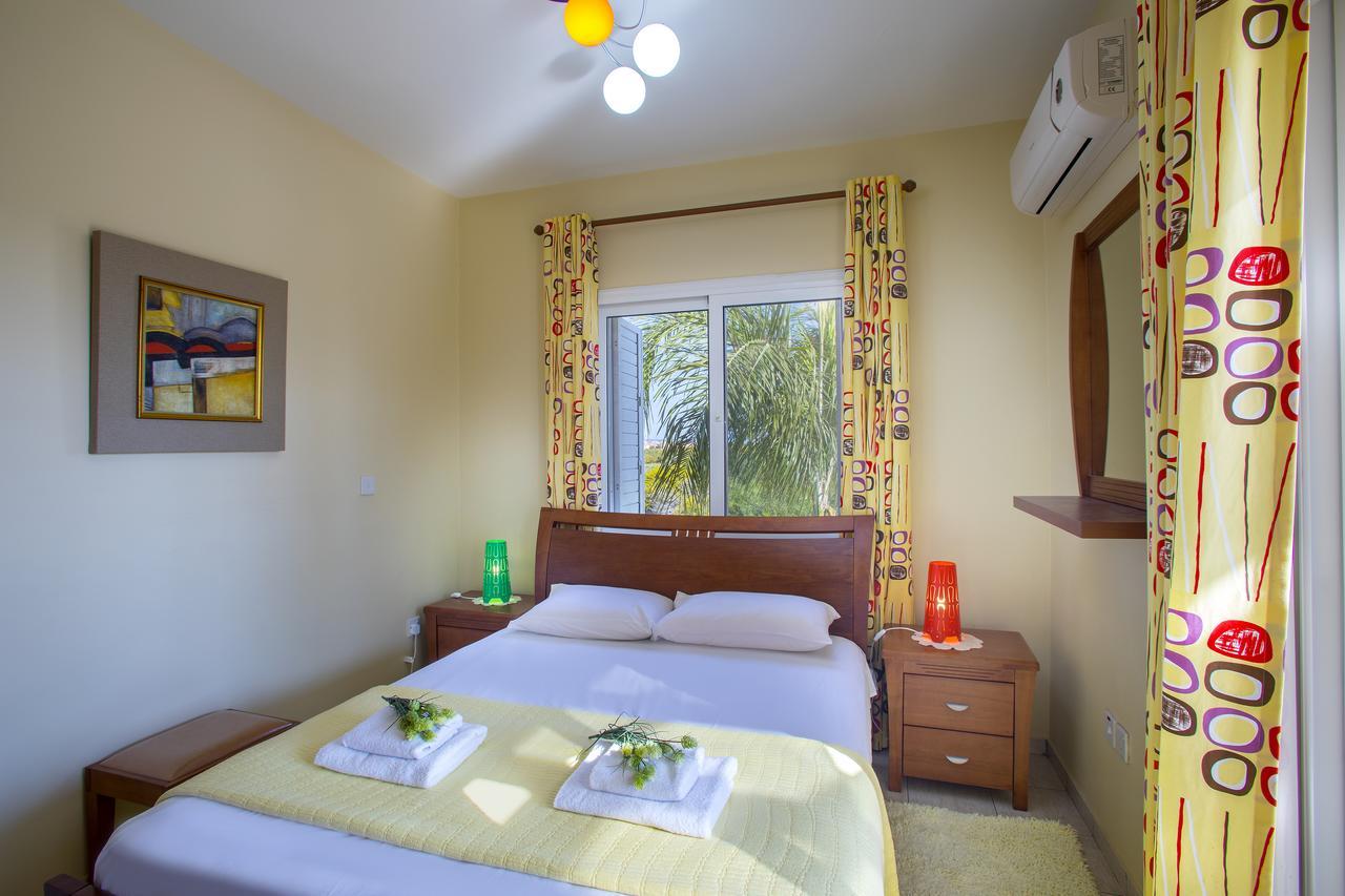 Ayia Napa Tropical Beach Villa エクステリア 写真