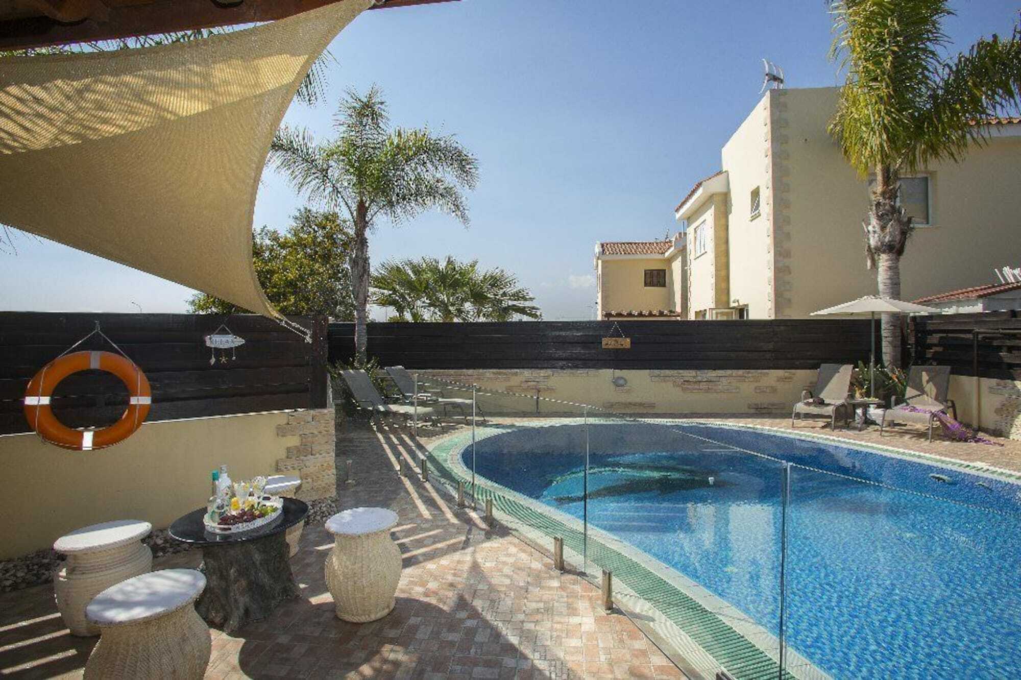 Ayia Napa Tropical Beach Villa エクステリア 写真